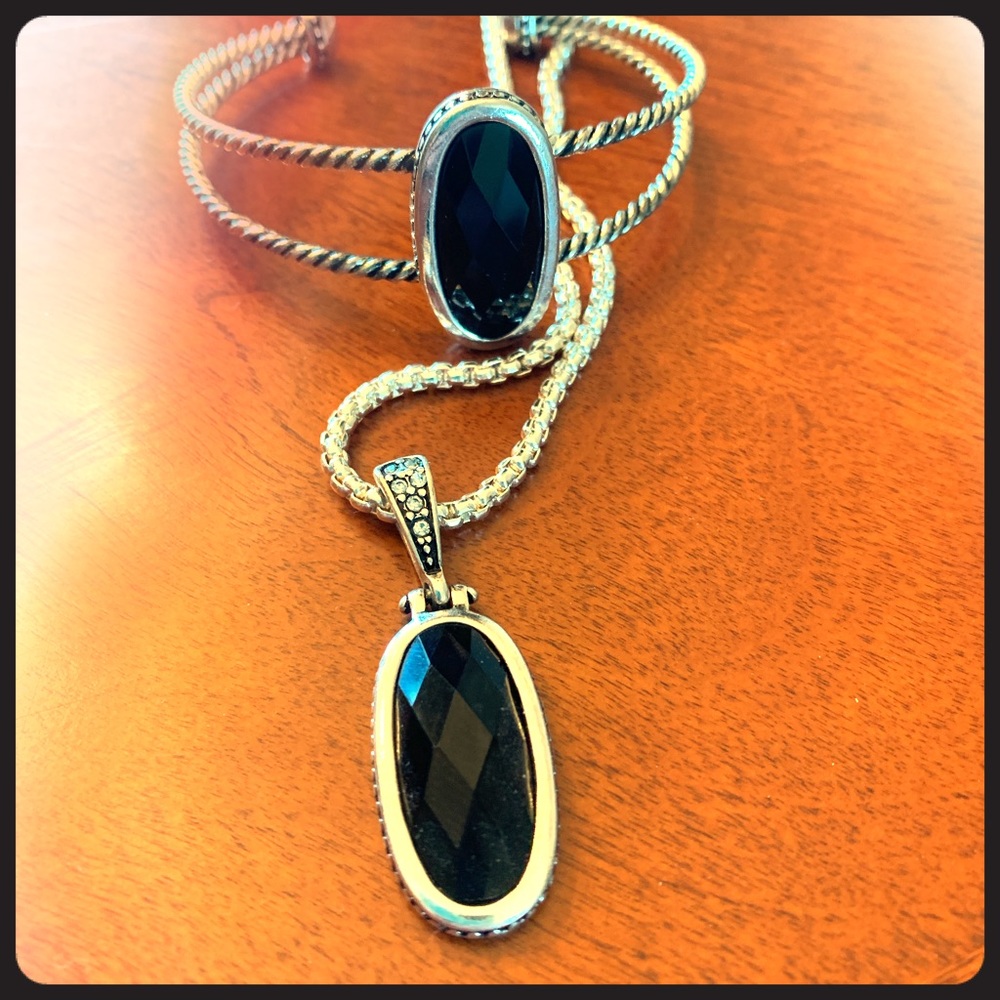 Necklace and bracelet set